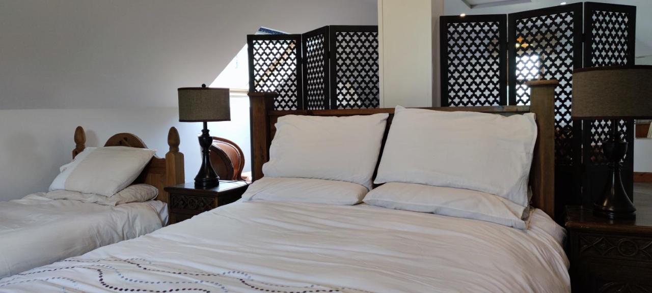 The Garden Gates Guest Accommodation คาสเซิลบาร์ ภายนอก รูปภาพ